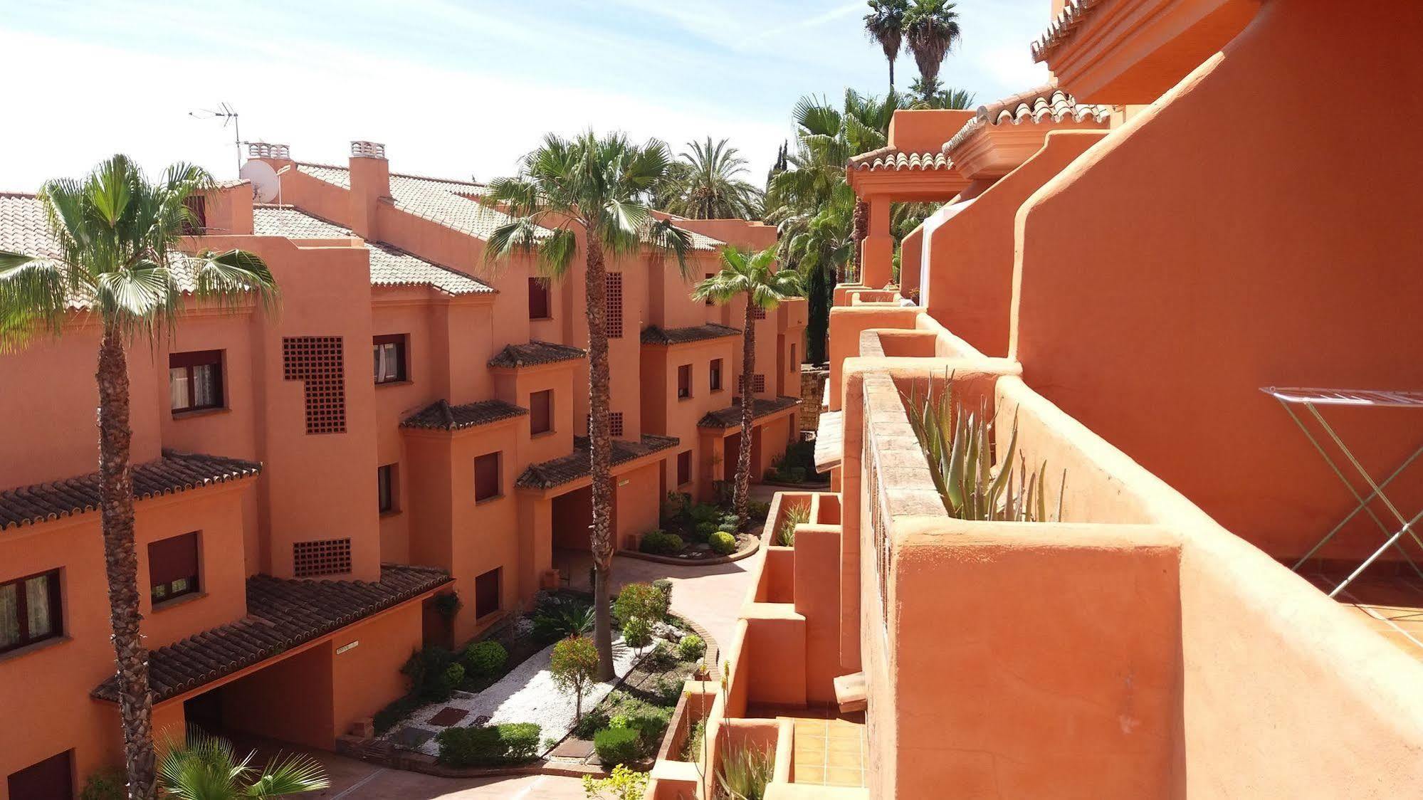 Royal Suites Marbella ベナアビス エクステリア 写真